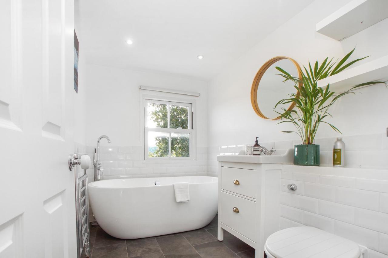 Appartamento Bright, Stylish & Cosy 3-Bed Flat Near Mile End Londra Esterno foto